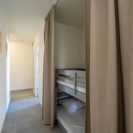 Apartment Moderne A Plage, Proche De L'ocean, Pour 6 Pers, Terrasse Est - Fr-1-50-159